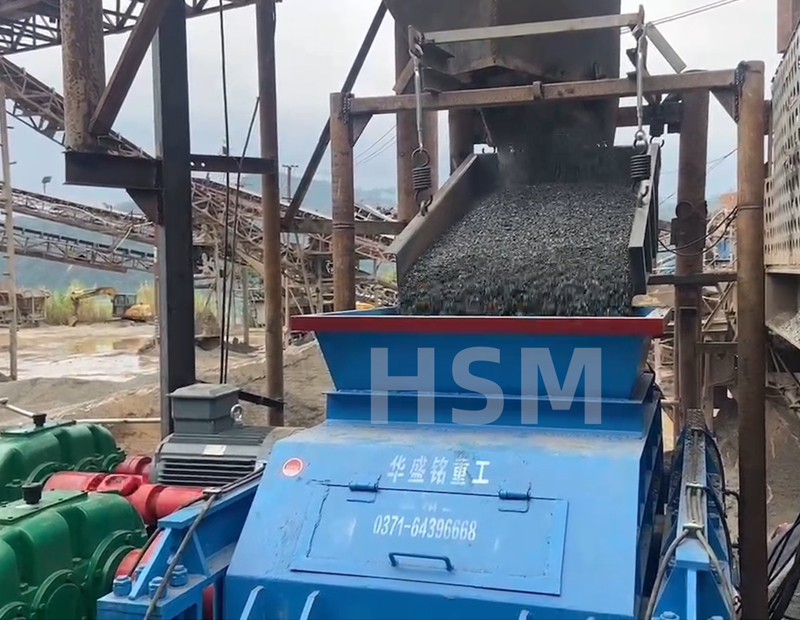 未標(biāo)題-30 石灰石液壓對輥制砂機